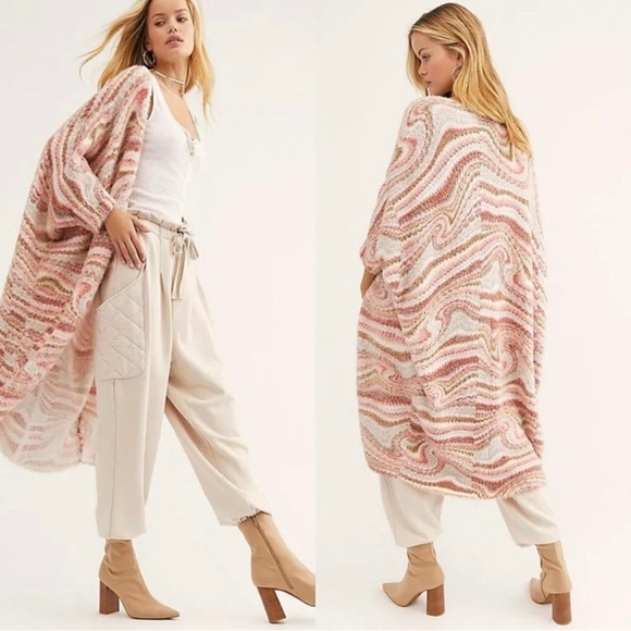 Free People OS Mermaid Eyelash Cocoon Cardi
Open Sweater Soft Knit Cardigan Pink - Picture 13 of 13